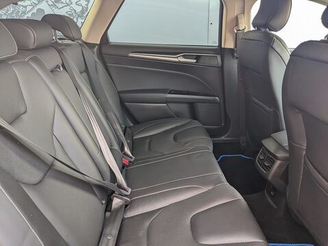 Ford Mondeo TITANIUM TDCI 17