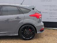 Ford Focus ST-3 6