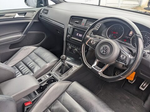 Volkswagen Golf TDI BlueMotion Tech GTD 12
