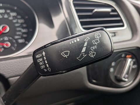 Volkswagen Golf TDI BlueMotion Tech GTD 31