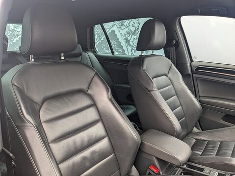 Volkswagen Golf TDI BlueMotion Tech GTD 13