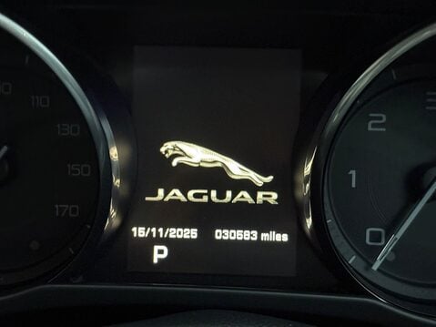 Jaguar XE PRESTIGE 49