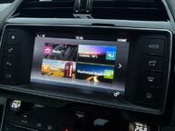 Jaguar XE PRESTIGE 44