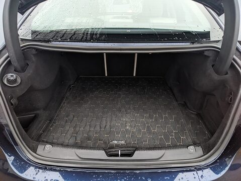 Jaguar XE PRESTIGE 19