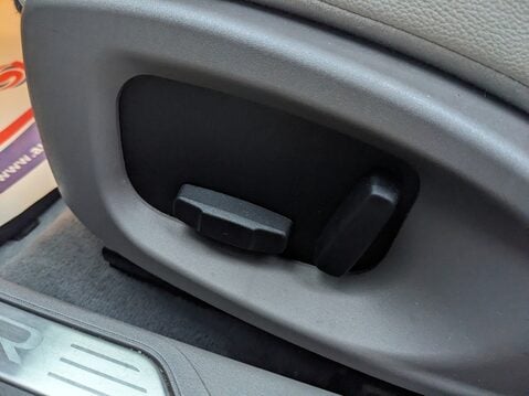 Jaguar XE PRESTIGE 43