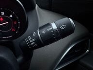 Jaguar XE PRESTIGE 31