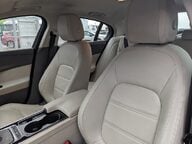 Jaguar XE PRESTIGE 15