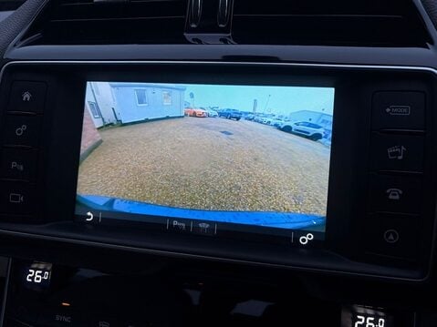 Jaguar XE PRESTIGE 26