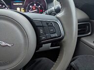 Jaguar XE PRESTIGE 23