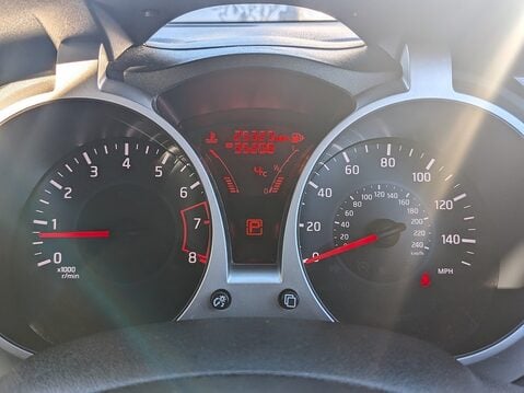 Nissan Juke N-CONNECTA XTRONIC 32