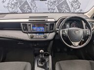 Toyota Rav4 D-4D Business Edition 16