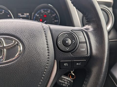 Toyota Rav4 D-4D Business Edition 23