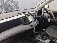 Toyota Rav4 D-4D Business Edition 14