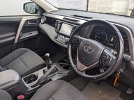 Toyota Rav4 D-4D Business Edition 12