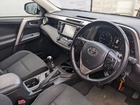 Toyota Rav4 D-4D Business Edition 12