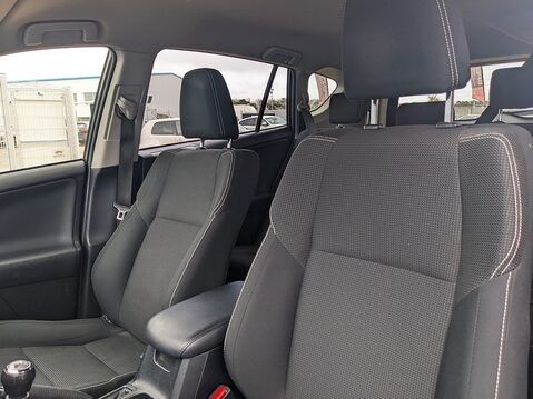 Toyota Rav4 D-4D Business Edition 15