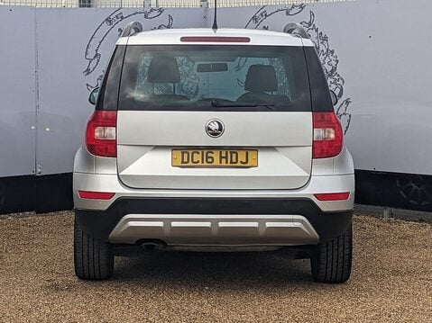 Skoda Yeti SE TSI 8