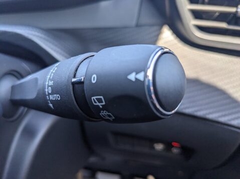 Peugeot 208 PURETECH GT S/S 17