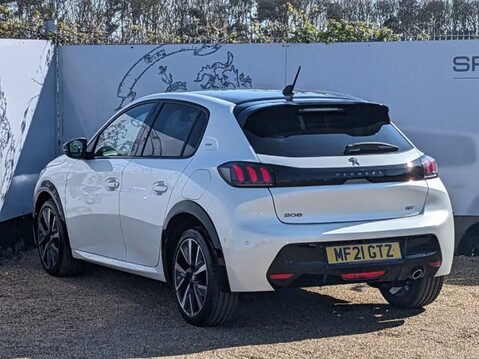 Peugeot 208 PURETECH GT S/S 7