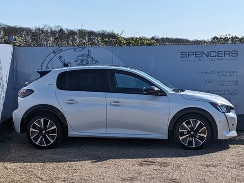 Peugeot 208 PURETECH GT S/S 10