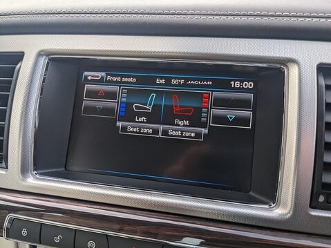 Jaguar XF D PORTFOLIO 33