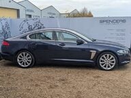 Jaguar XF D PORTFOLIO 10