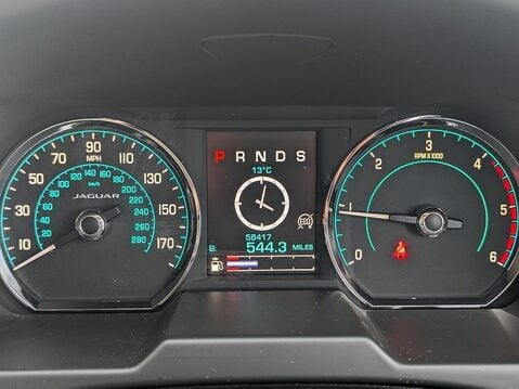 Jaguar XF D PORTFOLIO 36