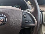 Jaguar XF D PORTFOLIO 23