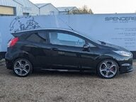Ford Fiesta ST-2 4