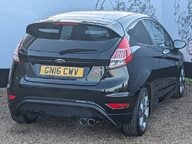 Ford Fiesta ST-2 8