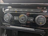 Volkswagen Golf GTE DSG 33