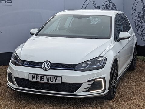 Volkswagen Golf GTE DSG 3
