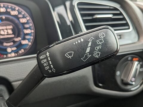 Volkswagen Golf GTE DSG 36