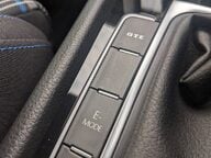 Volkswagen Golf GTE DSG 34