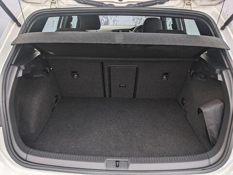 Volkswagen Golf GTE DSG 19