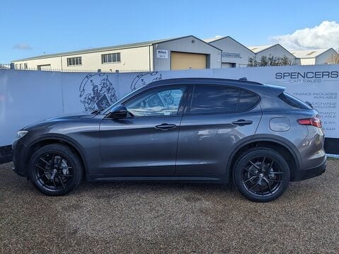 Alfa Romeo Stelvio TD NERO EDIZIONE 4