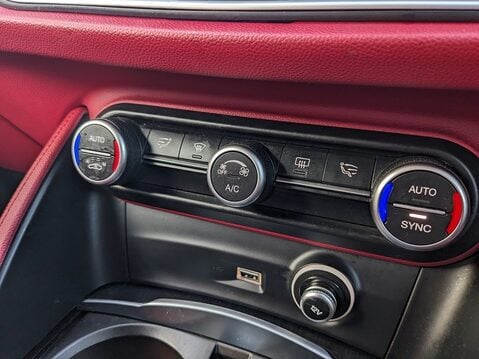 Alfa Romeo Stelvio TD NERO EDIZIONE 29