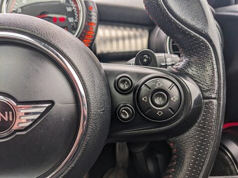 Mini Hatch JOHN COOPER WORKS 21