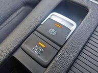 Volkswagen Passat SE BUSINESS TDI 29