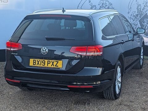 Volkswagen Passat SE BUSINESS TDI 9