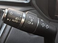 Land Rover Range Rover Velar R-DYNAMIC HSE 35