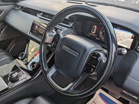 Land Rover Range Rover Velar R-DYNAMIC HSE 21