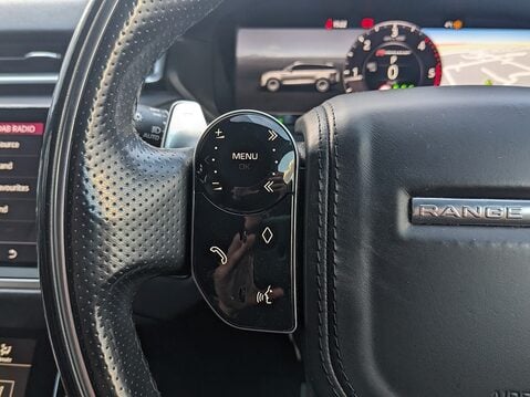 Land Rover Range Rover Velar R-DYNAMIC HSE 22