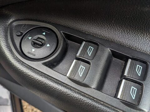 Ford Kuga TITANIUM X 27