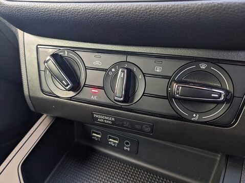 SEAT Ibiza TSI FR 28