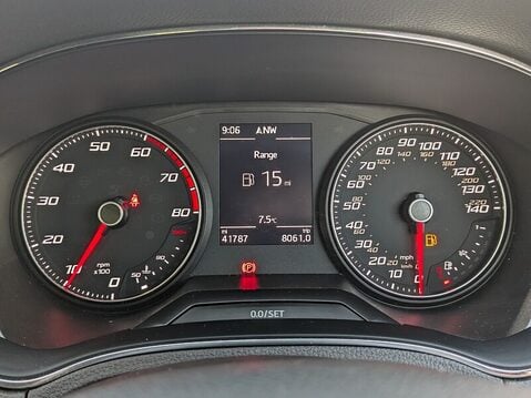 SEAT Ibiza TSI FR 33