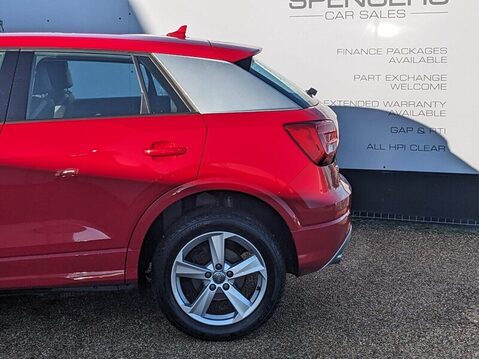 Audi Q2 TFSI SPORT 6