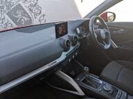 Audi Q2 TFSI SPORT 14