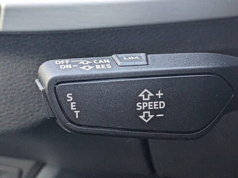 Audi Q2 TFSI SPORT 33