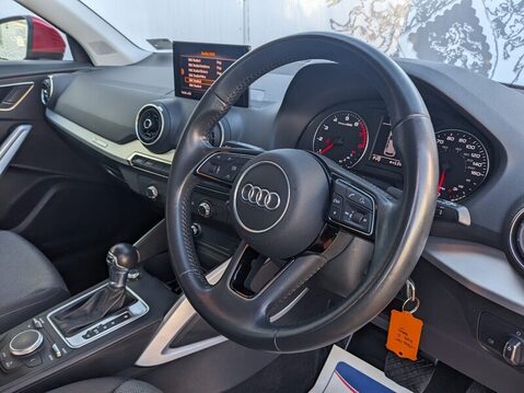 Audi Q2 TFSI SPORT 21